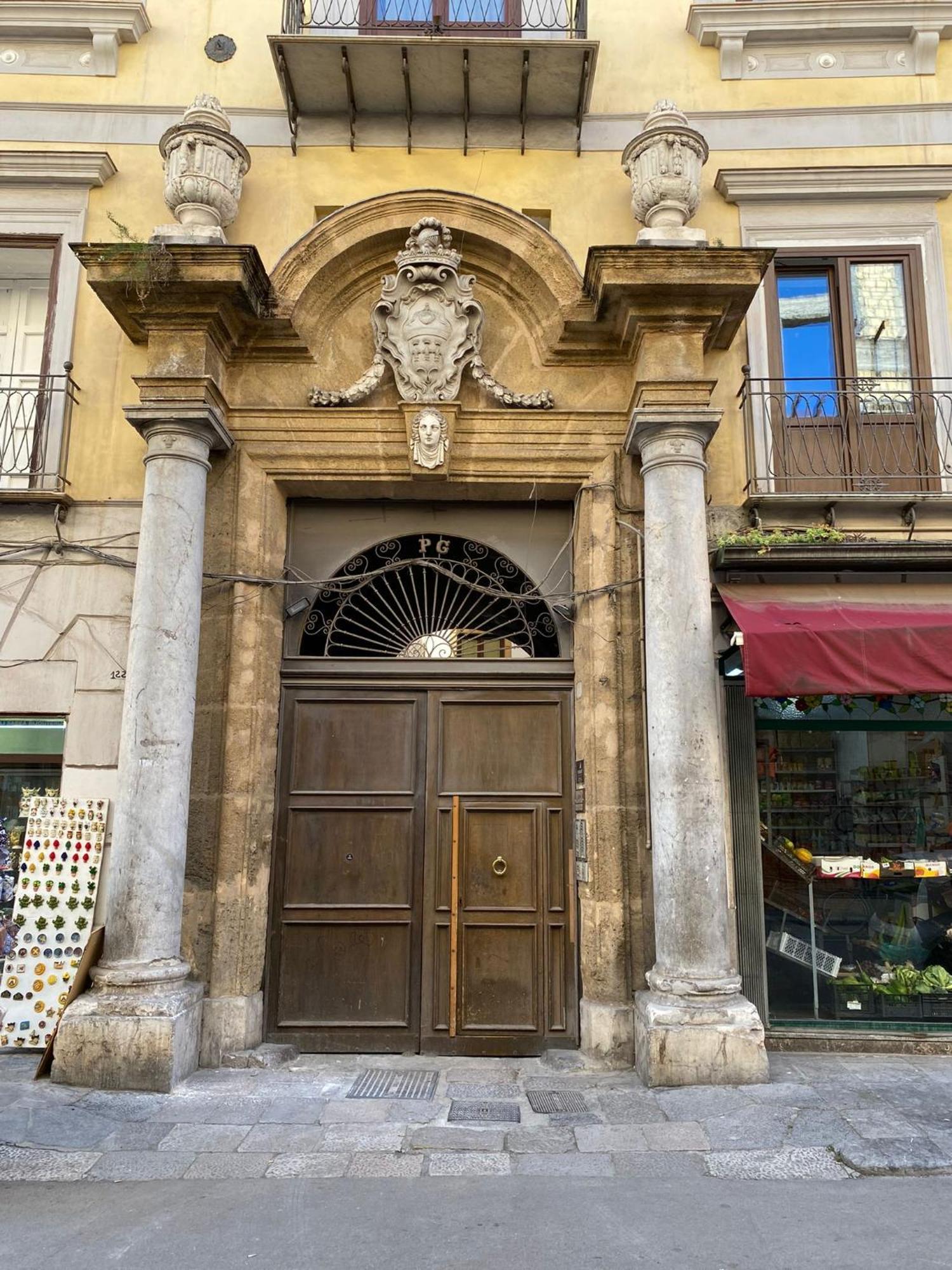 Pia'S Home In Pieno Centro Storico Palermo Kültér fotó